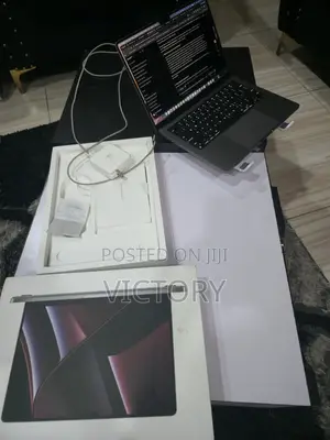 Laptop Apple MacBook Pro 2023 M2 16GB Apple M2 SSD 512GB
