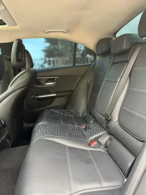 Mercedes-Benz C300 2022 White