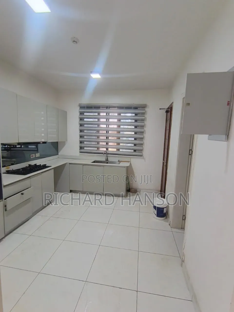 4bdrm Duplex in Serviced, Lekki Expressway for rent