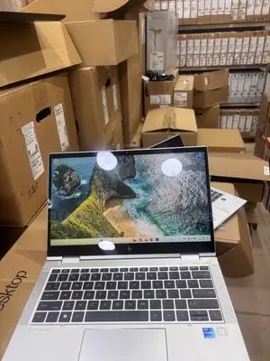 Laptop HP EliteBook 830 G8 16GB Intel Core i7 SSD 256GB