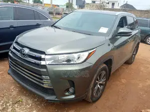 Toyota Highlander 2016 Green
