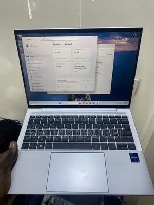 Laptop HP Dragonfly G3 32GB Intel Core i7 SSD 512GB