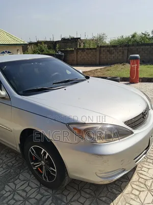 Toyota Camry XLE 4dr Sedan (2.4L 4cyl 4A) 2004 Gray