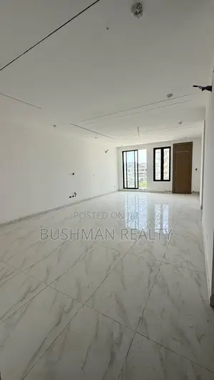 3bdrm Apartment in Lekki Phase 1 for rent