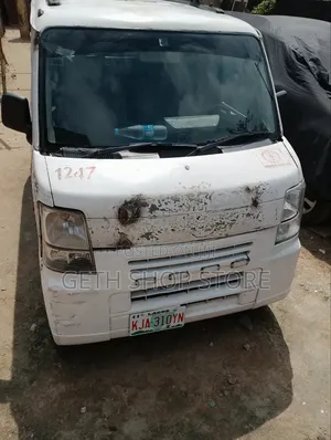 Suzuki EveryWagon Mini Bus for Hire