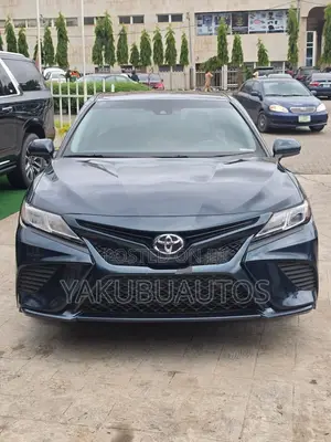 Toyota Camry SE FWD 2020 Black
