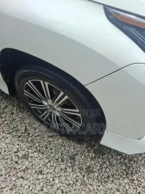 Lexus LX 2020 White