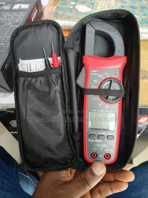Digital Clamp Meter