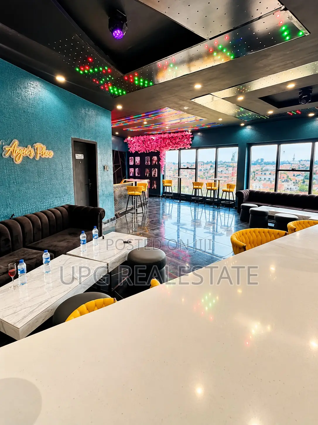 Fully Equipped Restaurant, Bar & Lounge