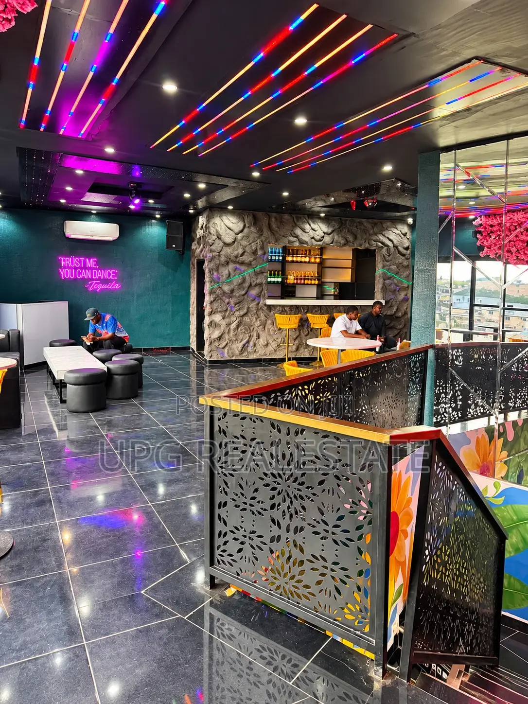 Fully Equipped Restaurant, Bar & Lounge