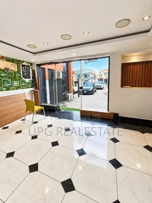 Prime Road-Facing Commercial Shop Space