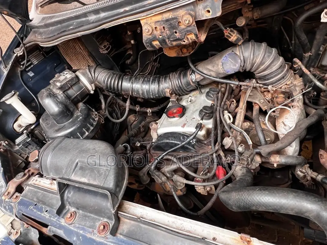 Hyundai H1 2001 Blue