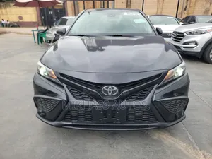 Toyota Camry SE 2022 Black