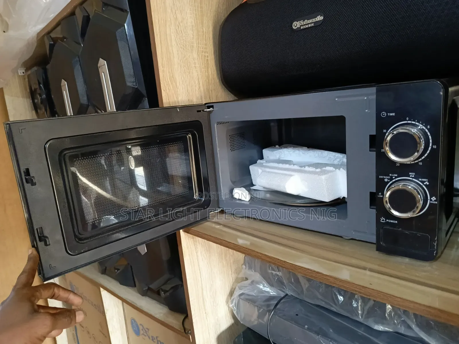 Table Microwave 20 Liters Newcastle