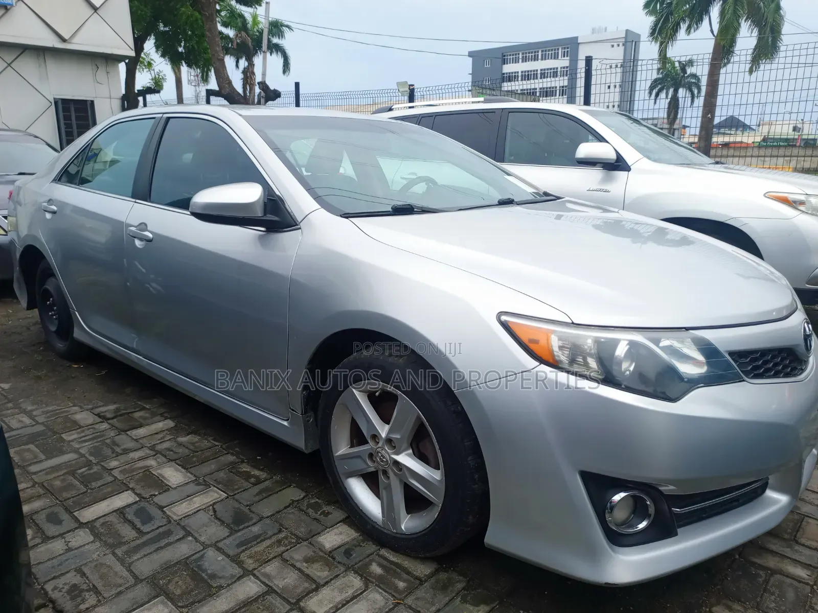 Toyota Camry 2013 Silver