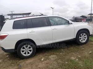 Toyota Highlander 2012 White