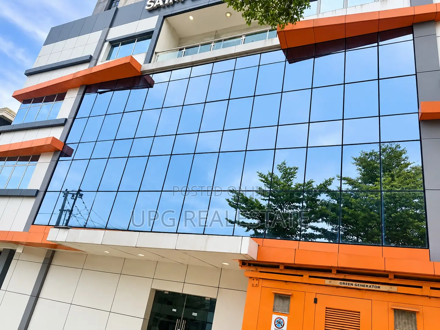 Prime Modern Open-Plan Office Building