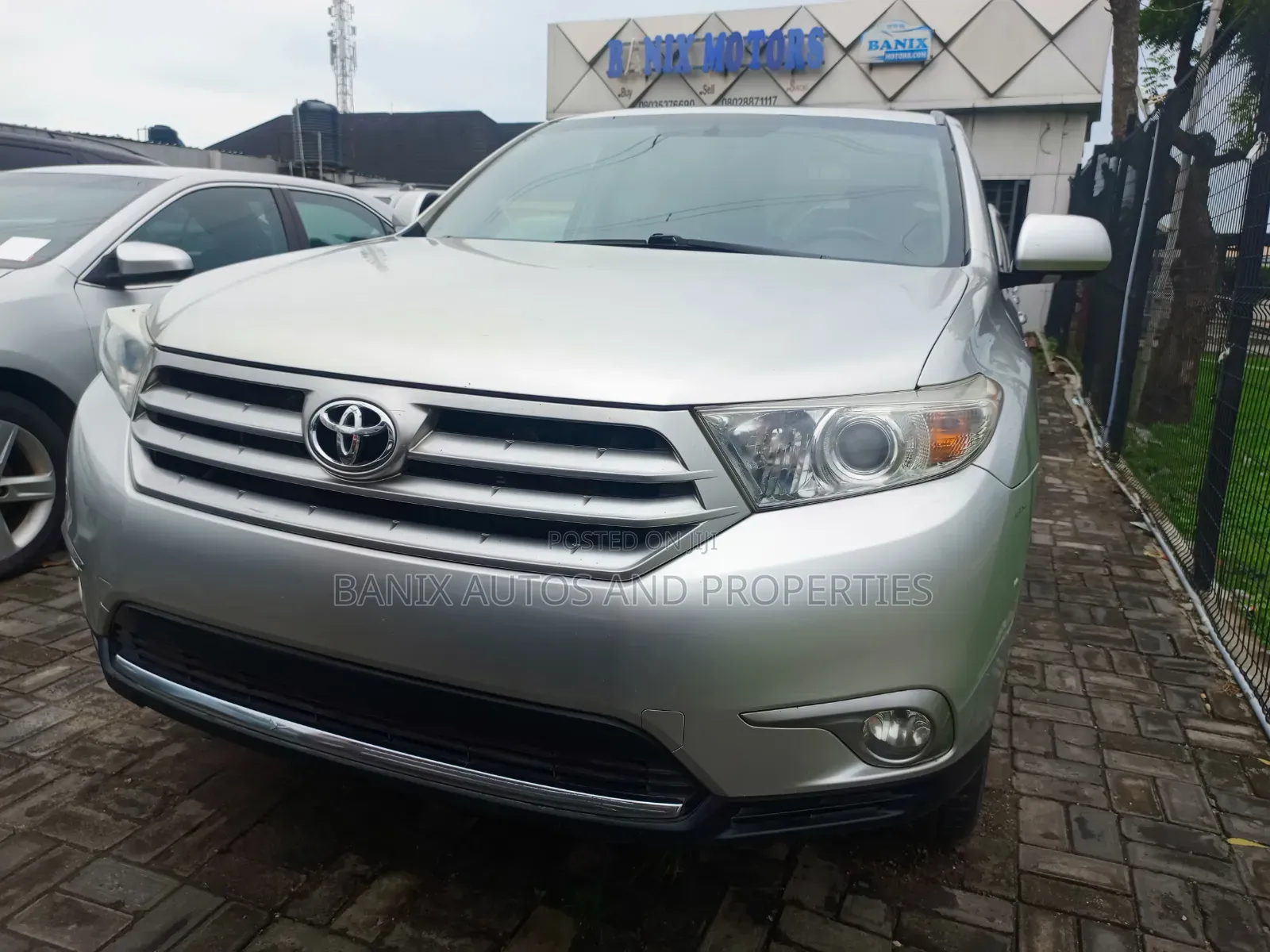 Toyota Highlander Limited 2011 Silver