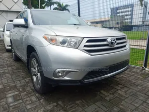 Toyota Highlander Limited 2011 Silver