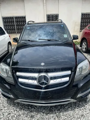 Mercedes-Benz GLK-Class Base GLK 350 4dr AWD 4MATIC (3.5L 6cyl 7A) 2015