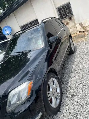 Mercedes-Benz GLK-Class Base GLK 350 4dr AWD 4MATIC (3.5L 6cyl 7A) 2015