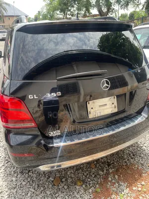 Mercedes-Benz GLK-Class Base GLK 350 4dr AWD 4MATIC (3.5L 6cyl 7A) 2015