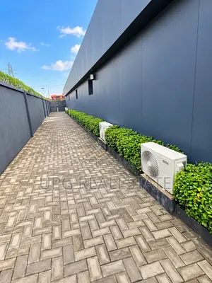 Commercial OffiOpen-plan Commercial Spacece