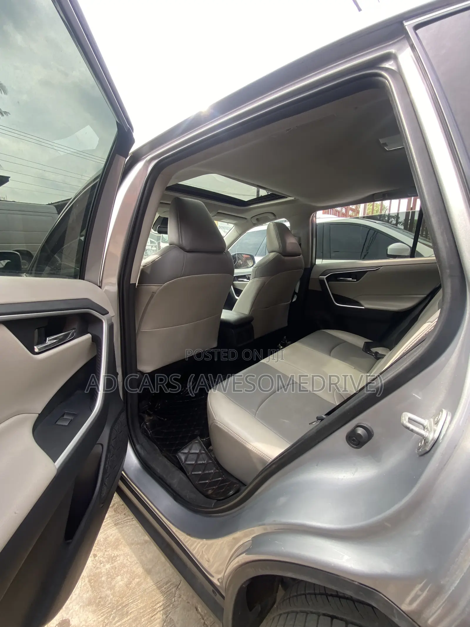 Toyota RAV4 2021