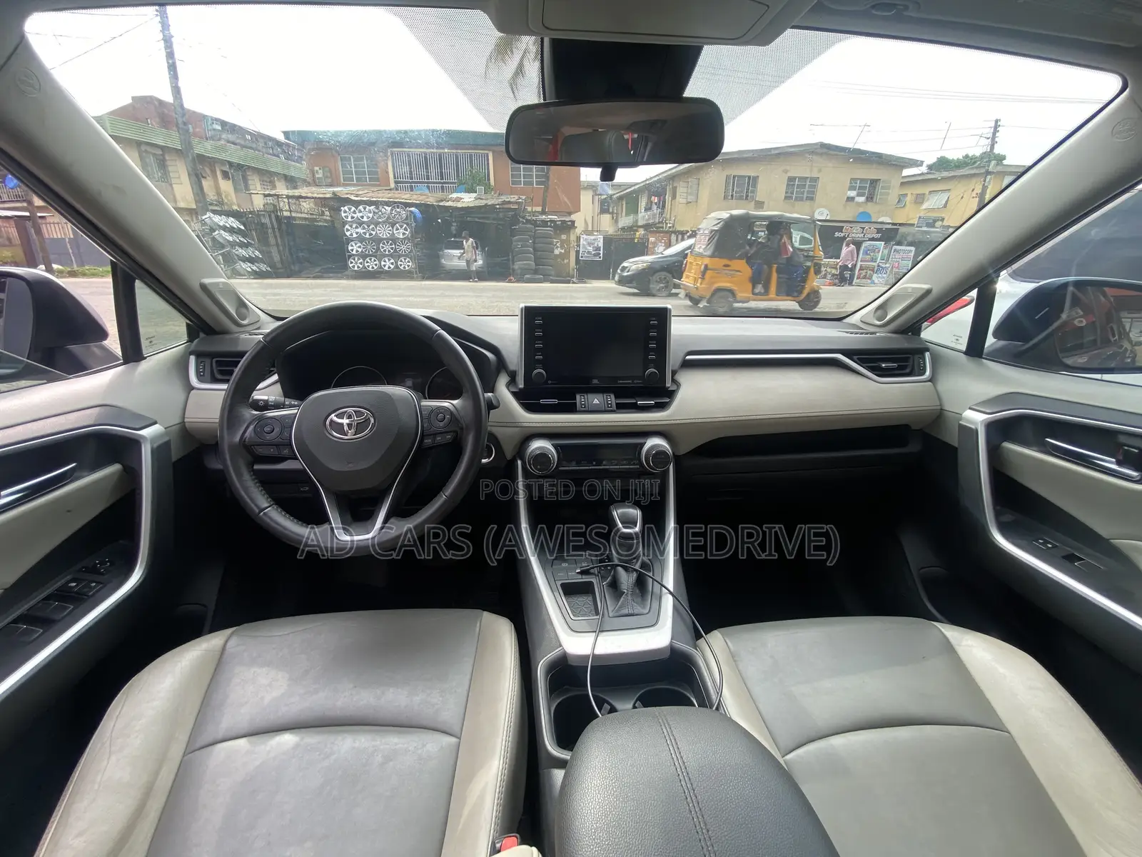 Toyota RAV4 2021