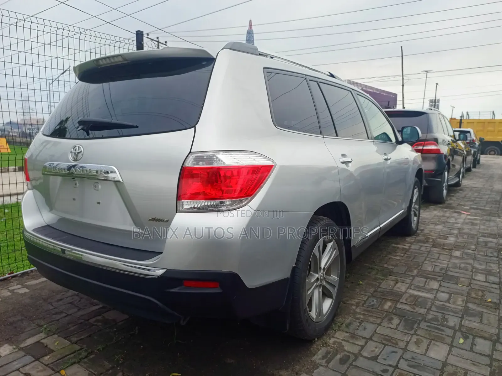 Toyota Highlander Limited 2011 Silver