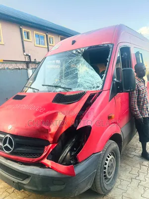W906 Sprinter 2019 Windscreen Glass Available & Installed at Chimatex