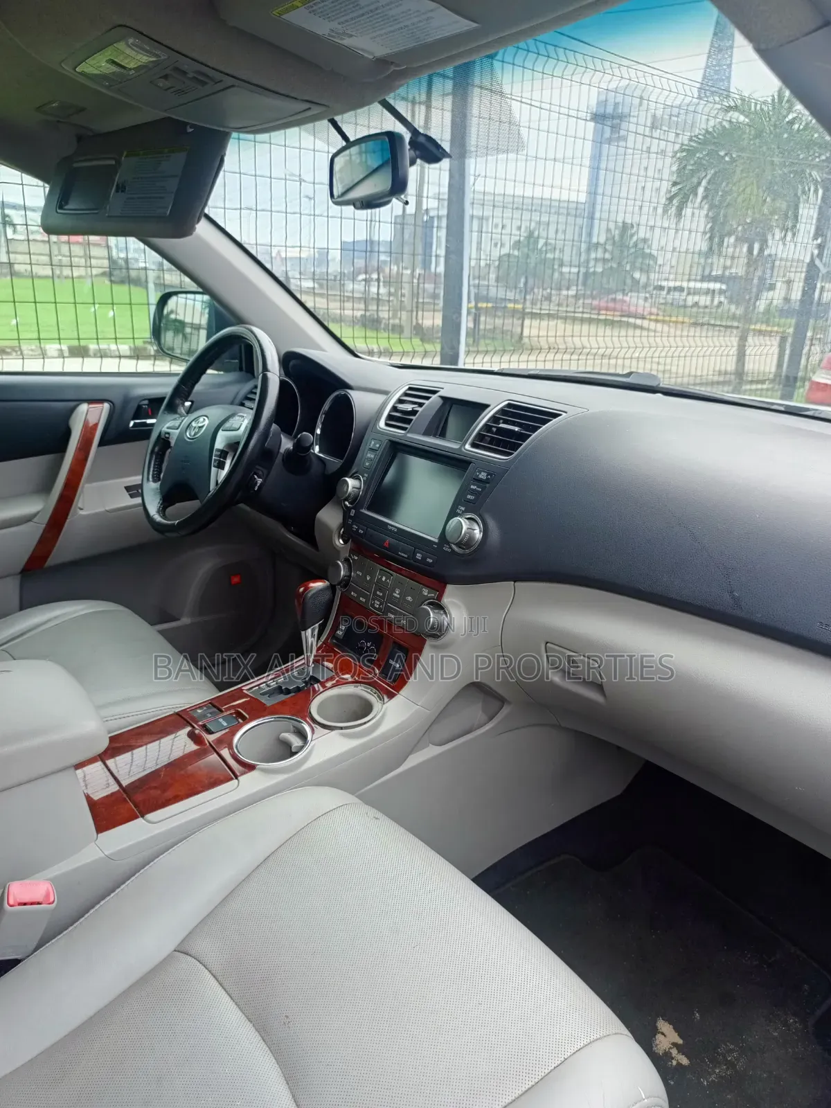 Toyota Highlander Limited 2011 Silver