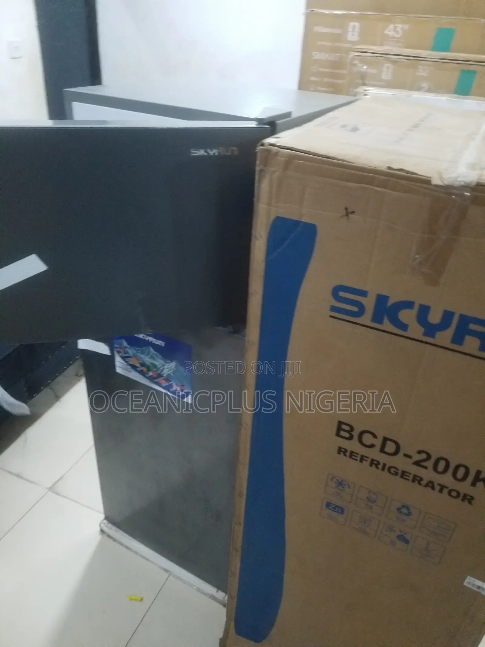 Skyrun BCD-200 Modern Refrigerator