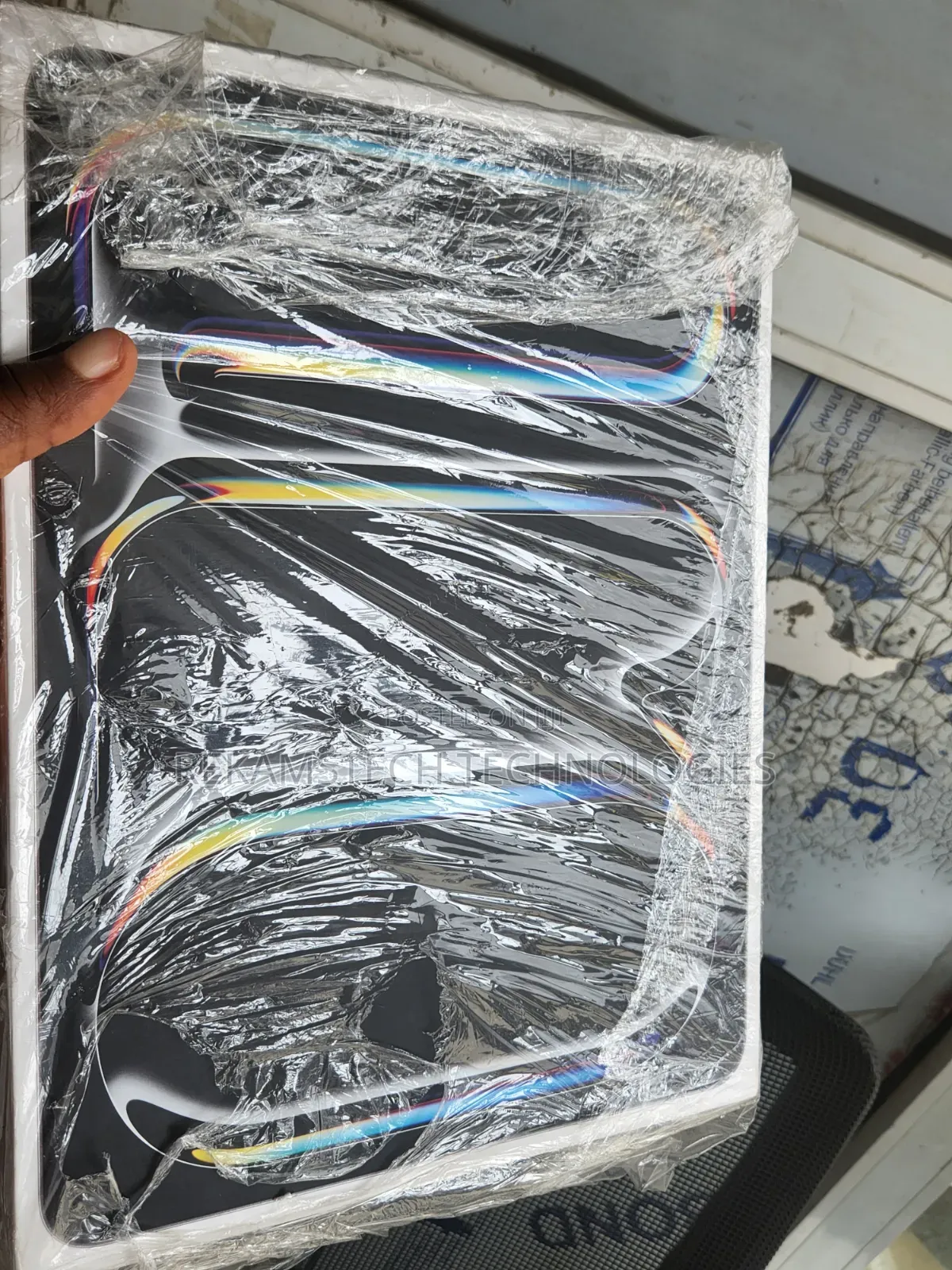New Apple iPad Pro 13 (2024) 256 GB