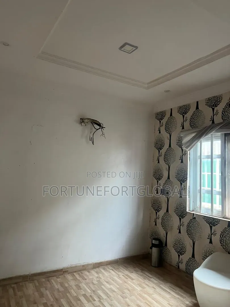 A 6 Bedroom Duplex