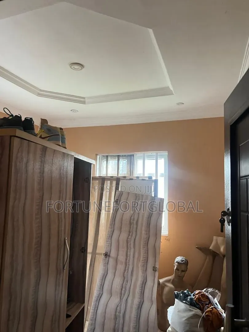 A 6 Bedroom Duplex