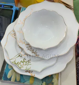 24 Pieces Dinner Set