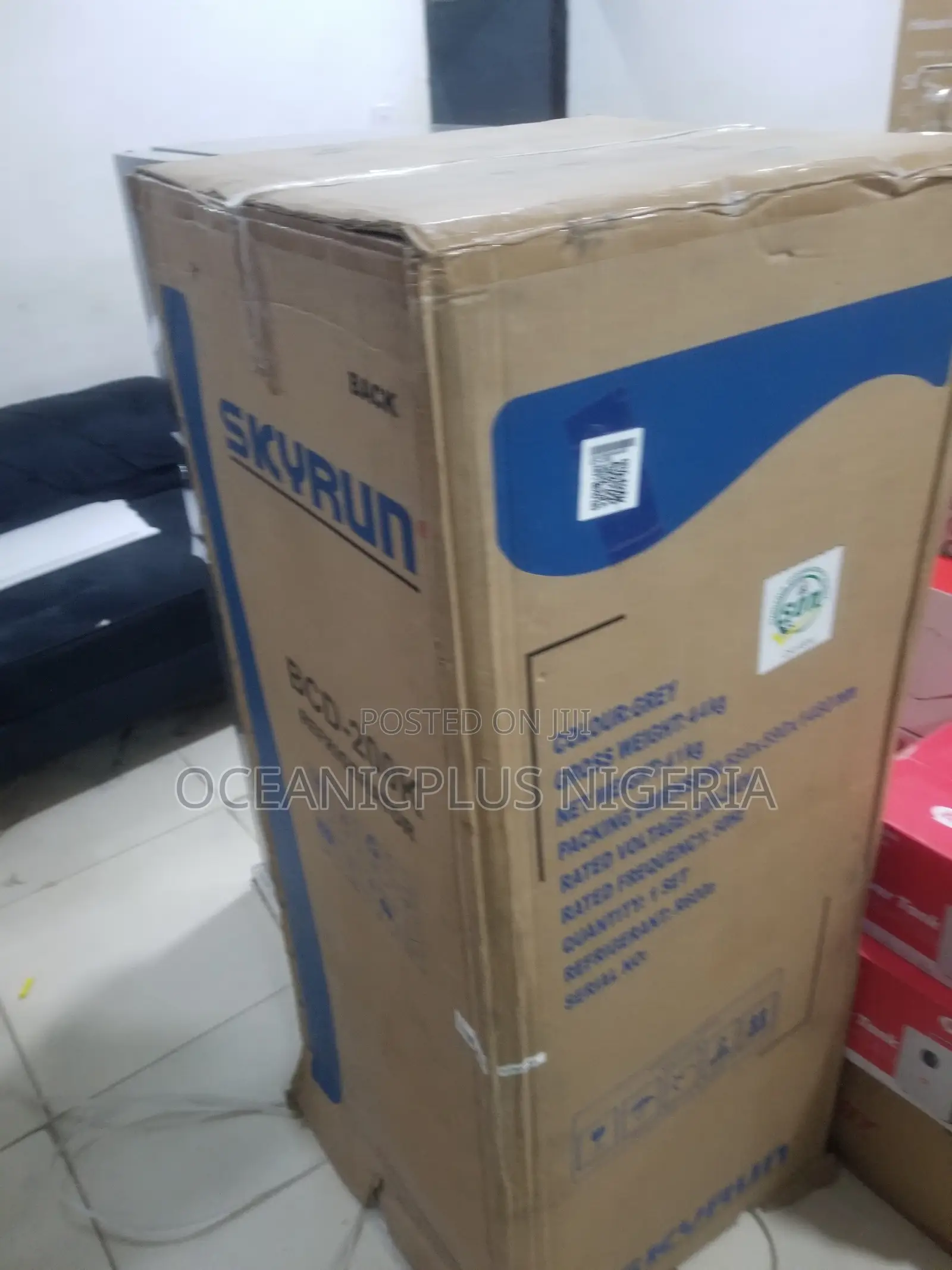 Skyrun BCD-200 Frost Free Refrigerator