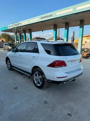 Mercedes-Benz GLE-Class GLE 350d 4MATIC 2017 White