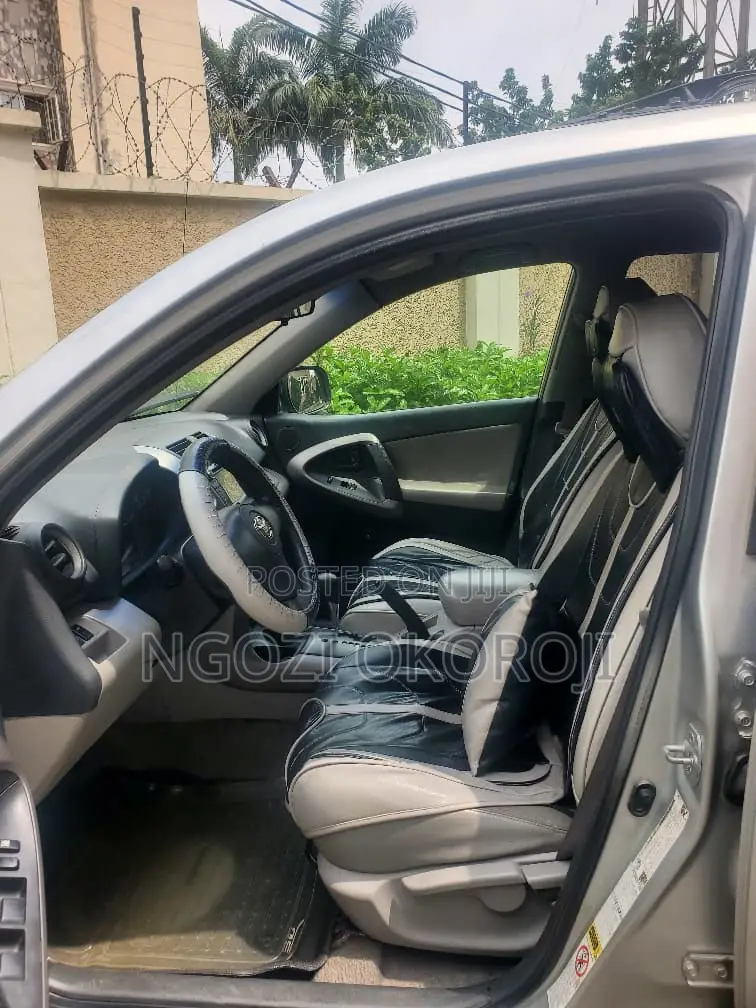Toyota RAV4 2007 Silver