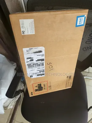 New Laptop HP ZBook Firefly 16inch G9 32GB Intel Core i7 SSD 512GB