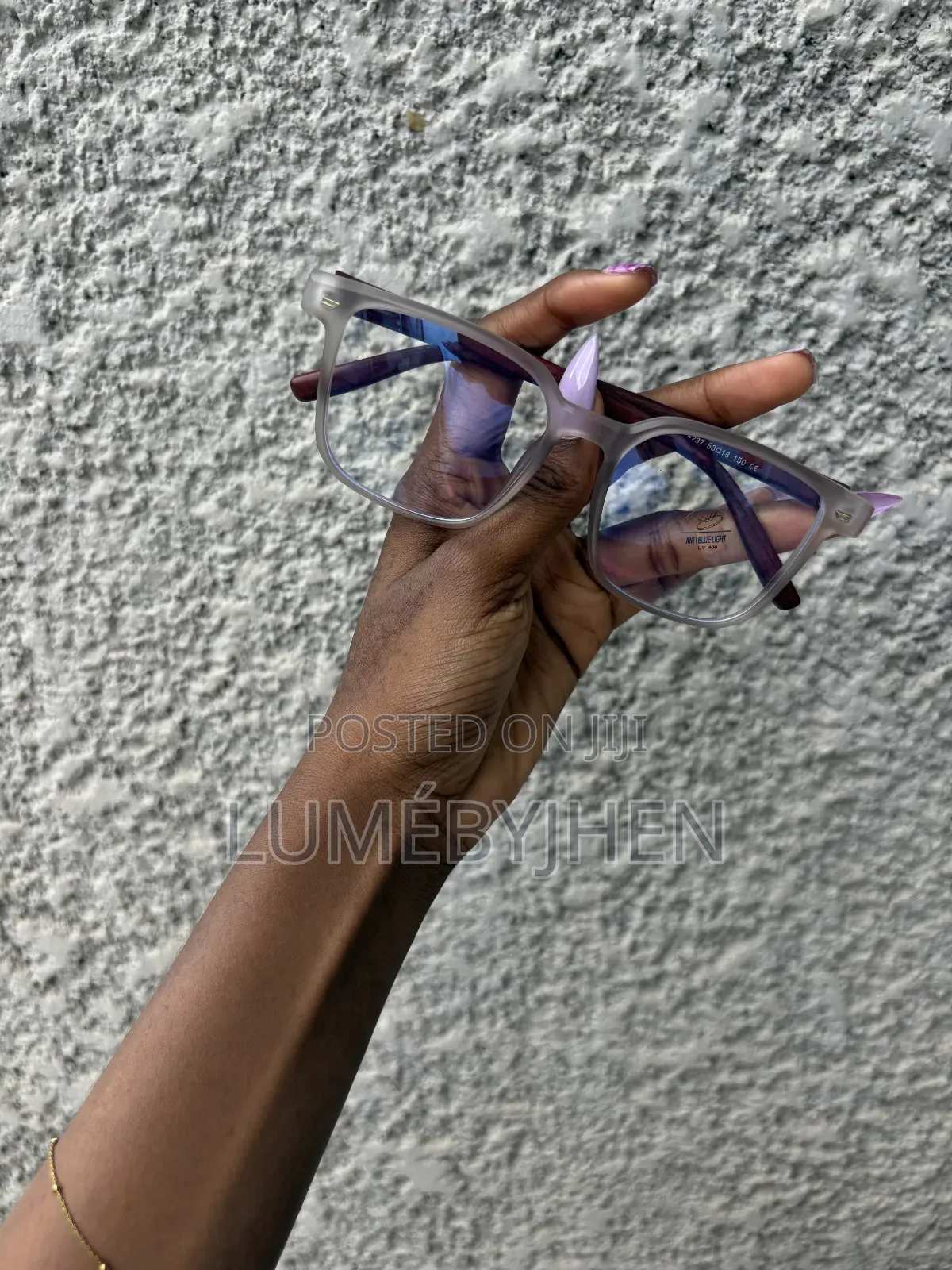 Clear Framed Bluelight Glasses With Wooden Temples