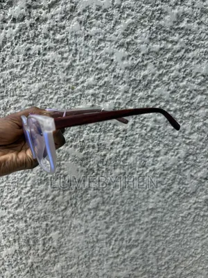 Clear Framed Bluelight Glasses With Wooden Temples