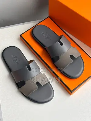 Hermes Izmir Leather Slippers