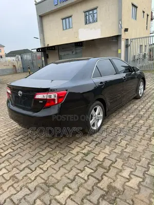 Toyota Camry SE 4dr Sedan (2.5L 4cyl 6A) 2013 Black