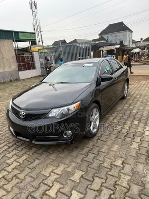 Toyota Camry SE 4dr Sedan (2.5L 4cyl 6A) 2013 Black