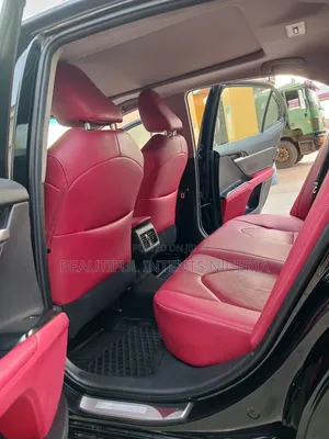 Toyota Camry XLE FWD (2.5L 4cyl 8AM) 2018 Black