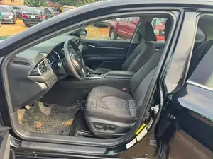 Toyota Camry 2018 Blue
