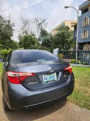 Toyota Corolla 2015 Gray
