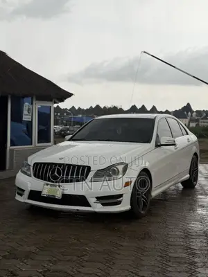 Mercedes-Benz C350 C 350 4MATIC AWD 2012 Red